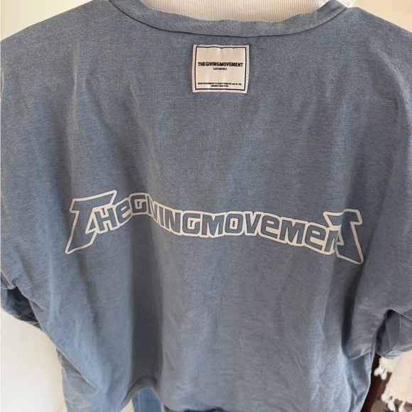 The Giving Movement Oversized  High Neck blue T-shirt Unisex Size S Cropped - Picture 3 of 11